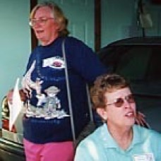 Barb Buttry Dorris & Linda Roberts Messer.jpg