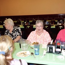 4/'16 Lunch - Barb, Jill, Sidney, Jane.jpg